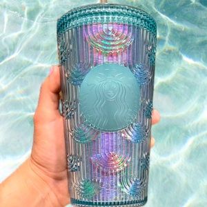 Starbucks 2022 Iridescent Mermaid Scale Holographic Grande Tumbler 🧜‍♀️